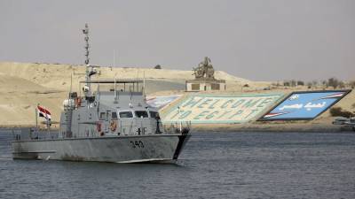 Власти Суэца после инцидента с судном планируют расширить канал - m24.ru - Египет