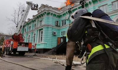 В Благовещенске кардиохирурги прооперировали пациента в горящем здании - og.ru - Амурская обл. - Благовещенск