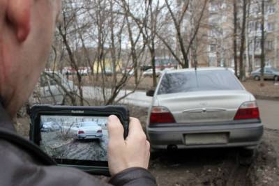 До конца мая в Ижевске не будут штрафовать за парковку авто на газонах - izhevsk.mk.ru - Ижевск