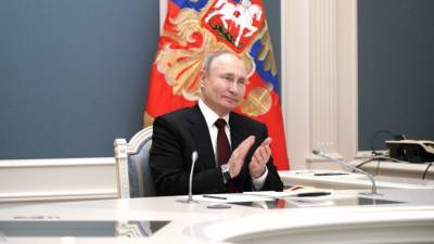 Владимир Путин - Кирилл Дмитриев - Путин заявил, что российская вакцина от COVID-19 эффективна от всех мутаций вируса - nation-news.ru