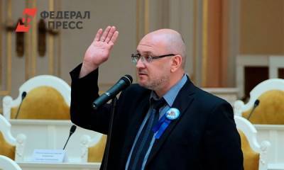 Максим Резник - Депутат заксобрания Петербурга Резник пошел давать показания по делу о наркотиках - fedpress.ru - Санкт-Петербург