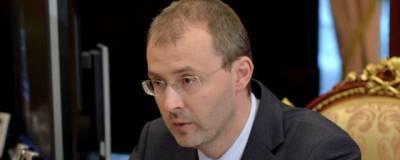 Роман Копин - Губернатор Чукотки прошел вакцинацию от коронвируса - runews24.ru - Чукотка
