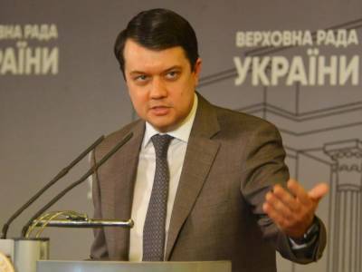 Дмитрий Разумков - Виктор Медведчук - Алексей Данилов - Разумков: Большую часть рассматриваемых вопросов мы видим в последний момент перед совещанием СНБО - gordonua.com - Украина