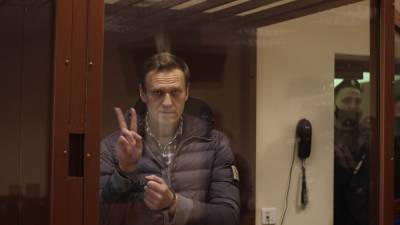 Алексей Навальный - Life - Life опубликовал видео из ИК, где отбывает наказание Алексей Навальный - znak.com