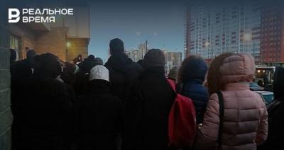 Очереди на запись в школу начались с лицея в Набережных Челнах - realnoevremya.ru - респ. Татарстан - Набережные Челны