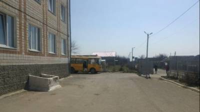 В Ростовской области 8-летнюю девочку у школы сбил грузовик - usedcars.ru - Ростовская обл. - район Каменский