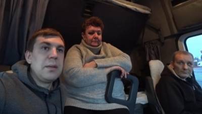 Российскую семью дальнобойщиков избили на трассе - afanasy.biz - Санкт-Петербург - Рязань