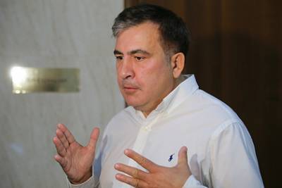 Михаил Саакашвили - Владимир Познер - Саакашвили назвал Познера врагом Грузии и старым кагэбэшником - lenta.ru - Грузия - Тбилиси