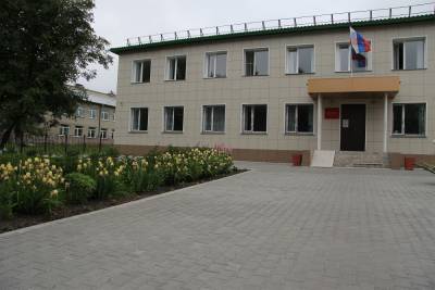 В Новосибирской области коммунальщики подали иск на шестилетнюю девочку за долги умершей матери – Учительская газета - ug.ru - Новосибирская обл.