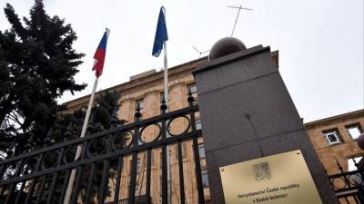 Деньги и шумиха: почему США выгодно обострять отношения между Россией и Чехией? - 5-tv.ru - Москва - Россия - США - Чехия - Прага