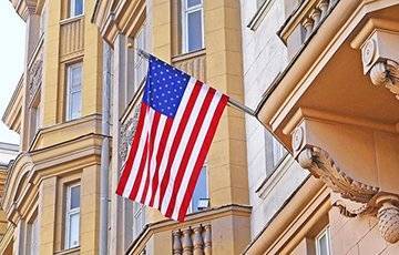 Владимир Путин - Юрий Ушаков - Джон Салливан - Майкл Макфола - СМИ: Посол США вопреки рекомендации Кремля отказался покинуть Россию - charter97.org - Вашингтон