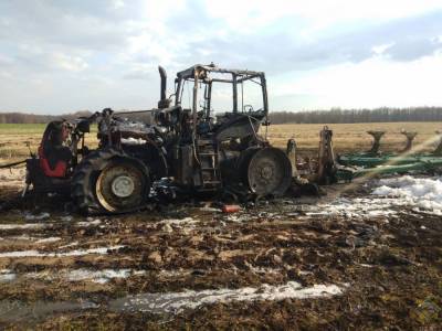 Еще один трактор сгорел на агропредприятии - naviny.by - район Калинковичский