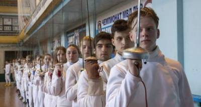 В Луганске более 100 спортсменов приняли участие в чемпионате по фехтованию. ФОТО - cxid.info - ЛНР - Луганск