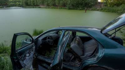 Девушку спустя три дня поисков нашли мертвой в затопленной машине в Урюпинске - nation-news.ru - Урюпинск