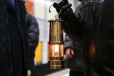 Благодатный огонь доставят в Москву из Иерусалима 1 мая - vm.ru - Москва - Иерусалим