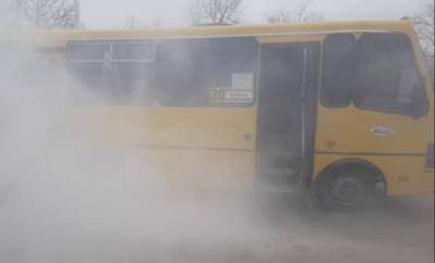 Маршрутка загорелась во время движения под Одессой: кадры ЧП - odessa.politeka.net - Одесса - Одесская обл. - Черноморск