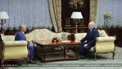 Александр Лукашенко - Евгений Шевченко - «Слуга народа» напросился на аудиенцию к «нерукопожатному» Лукашенко - lenta.ua - Минск
