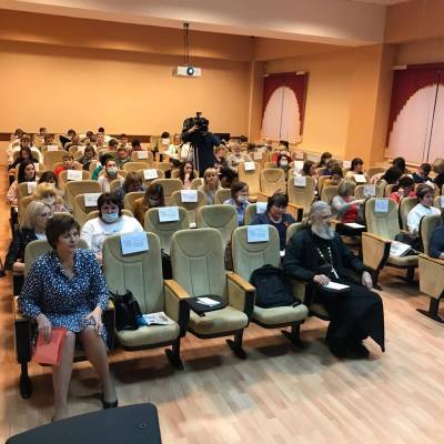 Руководитель реготделения Гильдии межэтнической журналистики зачитала текст диктанта на мордовских языках - nazaccent.ru - Эстония - Саранск - республика Мордовия