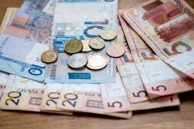 Белорусы не хотят поддерживать режим деньгами, поэтому хранят их дома - argumenti.ru - Белоруссия