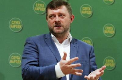 Александр Корниенко - Евгений Шевченко - Николай Тищенко - В «Слуге народа» решили спросить с Тищенко за вечеринку в локдаун, а с Шевченко за поклон Лукашенко - from-ua.com - Украина