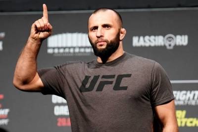 Экс-бойца UFC Антигулова арестовали на 18 суток - mk.ru - Махачкала