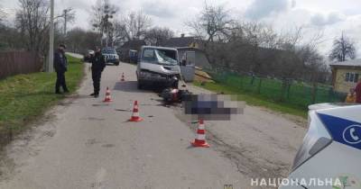 Мужчина погиб на месте: в Ровенской области пьяный водитель сбил семейную пару, которая ехала на скутере (фото) - tsn.ua - Тернопольская обл. - Ровенская обл.