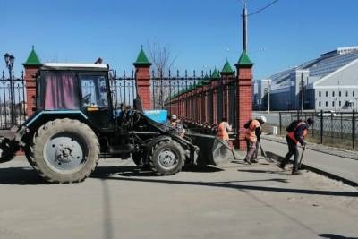 С улиц Йошкар-Олы за прошедшие сутки вывезли 180 тонн грязи - mk.ru - Волжск