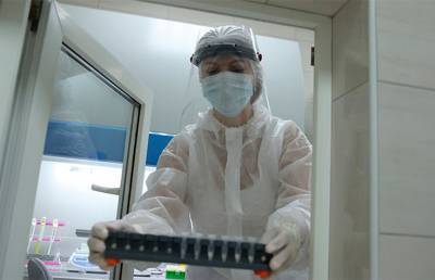 Новую мутацию коронавируса обнаружили в Литве - ont.by - Литва