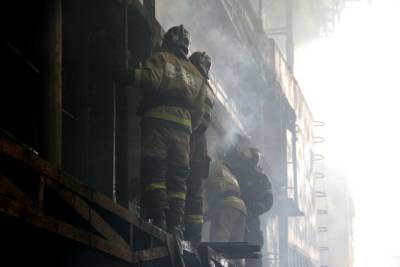 Пожар на Хабаровского судостроительном заводе потушен - hab.aif.ru - Хабаровск