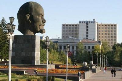 Алексей Навальный - Главную площадь Улан-Удэ закроют для ухода за голубыми елями в день митинга сторонников Навального - tayga.info - Улан-Удэ