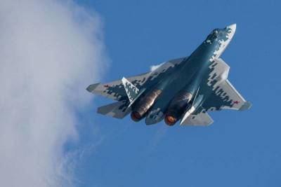 Истребитель Су-57 сможет во внутренних отсеках нести свыше 10 малых БПЛА для подавления ПВО противника - topwar.ru