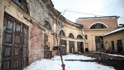 Разговоры не лечат: сколько еще протянет Конюшенное ведомство - dp.ru - Москва