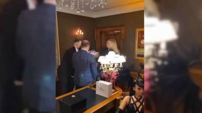 Николай Тищенко - На Украине разразился скандал из-за вечеринки, устроенной депутатом Тищенко во время локдауна - 1tv.ru - Киев