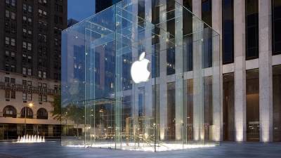 Уникальный случай: Apple выпустила гаджет дешевле, чем у конкурентов. Видео - cnews.ru