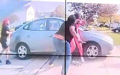В США обнародовали видео убийства девушки полицейским - korrespondent.net - США - шт. Огайо