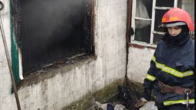 Пожар вспыхнул на Харьковщине, мужчина оказался в огненной ловушке: кадры с места ЧП - kharkov.politeka.net - Харьковская обл. - Балаклея - Харьков