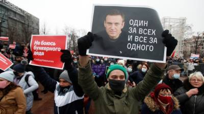 Любовь Соболь - Алексей Навальный - Владимир Воронин - Полиция проводит обыски и задержания в день акций за Навального - svoboda.org - Москва - Санкт-Петербург