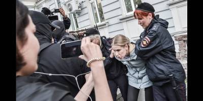 Любовь Соболь - Алексей Навальный - Кира Ярмыш - Владимир Воронин - В Москве в день протестов сторонников Навального задержали оппозиционерок Любовь Соболь и Киру Ярмыш - ТЕЛЕГРАФ - telegraf.com.ua - Москва - Россия