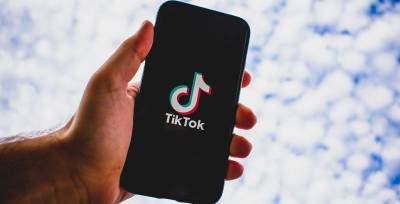Приложение TikTok может выплатить миллиарды из-за использования личных данных детей - ТЕЛЕГРАФ - telegraf.com.ua - Англия - респ. Алтай
