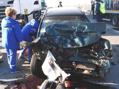 На Южном Урале женщина-водитель пострадала в ДТП с грузовиком - u24.ru - район Увельский