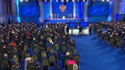Владимир Путин - Путин поручил предусмотреть новые выплаты для беременных - piter.tv