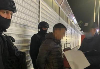 Сотрудник СБУ получил $5 тысяч за разглашение персональных данных - facenews.ua - Харьковская обл. - Харьков