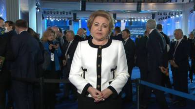 Владимир Путин - Валентина Матвиенко - Законы для реализации положений Послания президента примут до июля - vesti.ru