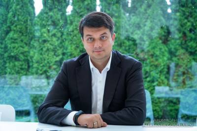 Дмитрий Разумков - Николай Тищенко - Мне стыдно, – Разумков прокомментировал скандал с вечеринкой Тищенко - 24tv.ua - Волынская обл.