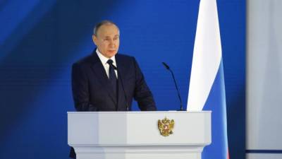 Путин - Путин: гиперзвуковые и лазерные комплексы в скором времени поступят на вооружение ВС РФ - newinform.com - Россия