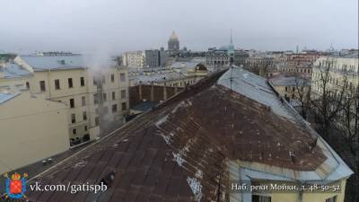Олег Зотов - ГАТИ нашла нарушения на петербургских зданиях с помощью коптера - ivbg.ru - Санкт-Петербург - Петербург