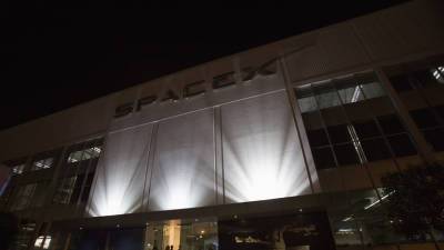 SpaceX перенёс запуск миссии Crew-2 на МКС из-за непогоды - russian.rt.com