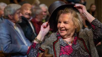 90-летняя актриса Нина Гуляева поделилась ощущениями от вакцинации «ЭпиВакКороной» - riafan.ru - РСФСР