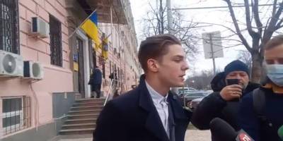 Роман Ратушный - Сергей Стерненко - Апелляционный суд в Киеве снял домашний арест с Романа Ратушного за беспорядки у Офиса президента - ТЕЛЕГРАФ - telegraf.com.ua - Киев