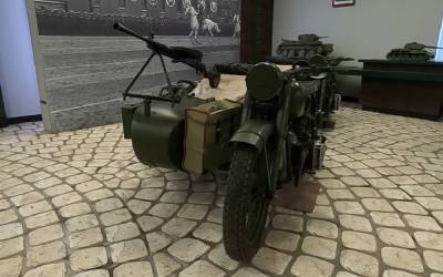 Папа Урала и Днепра: история военного мотоцикла М-72 - zr.ru - Москва